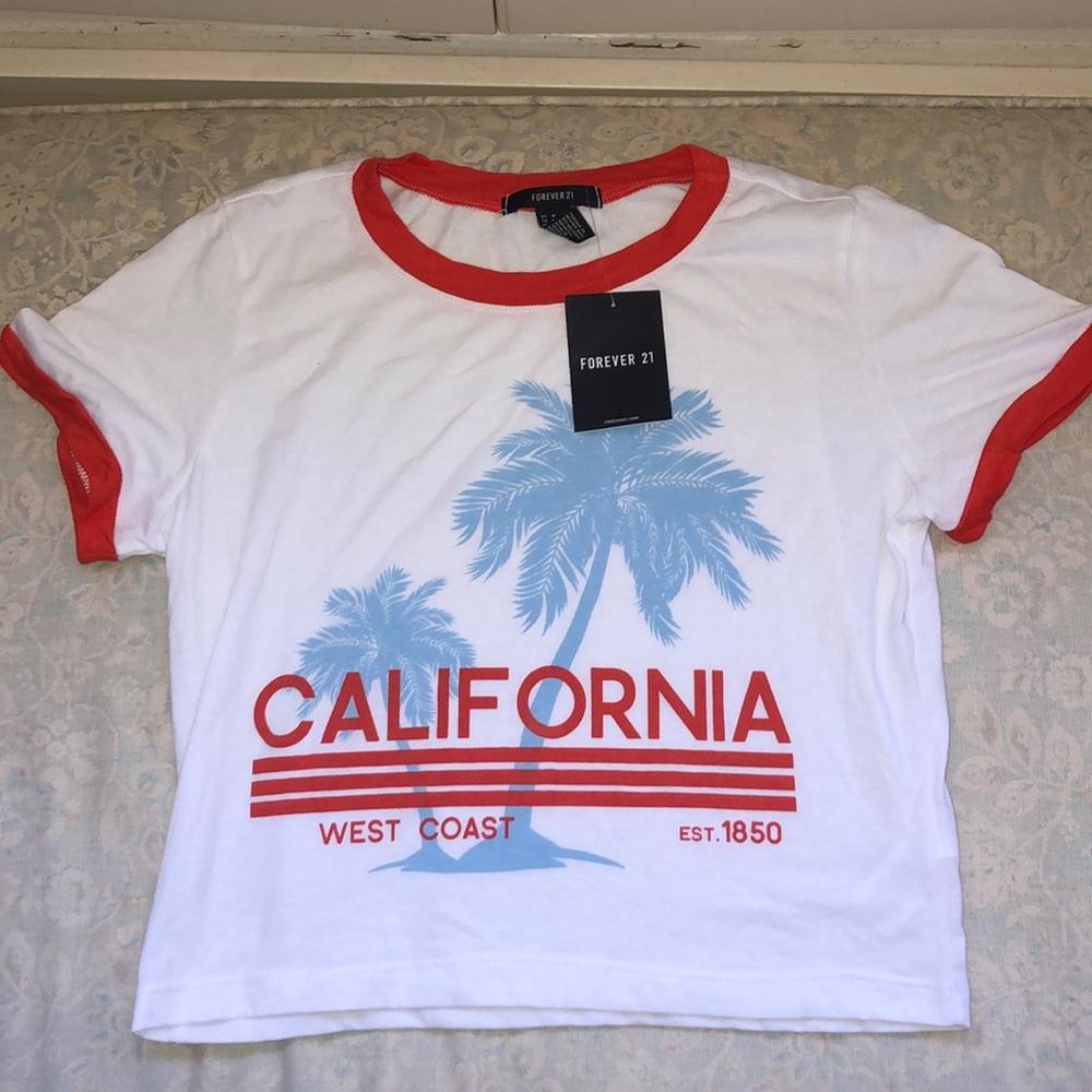 NWT California tee forever 21